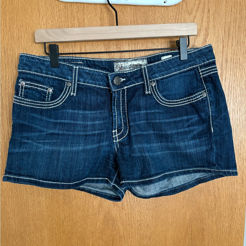 BKE Women’s Jean Shorts - Size 31